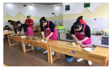 中班保育员个人学期工作总结7篇