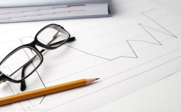 财务年中工作计划8篇