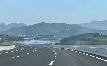 高速收费员年度工作总结5篇