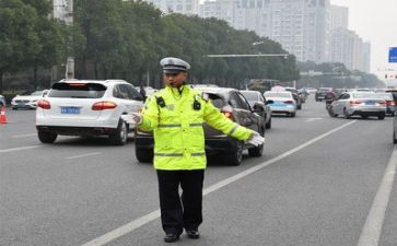 女交警演讲稿5篇