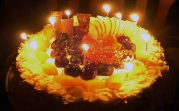 小班《过生日》教案精选8篇