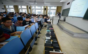 我的数学老师800优秀作文5篇