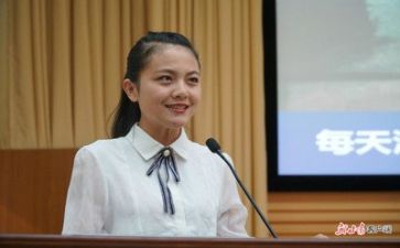 特岗教师年度考核个人总结200字8篇