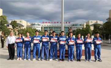 小学学校运动会活动总结8篇