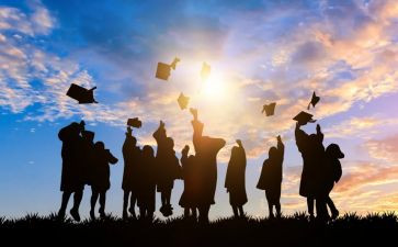 应届大学生自我鉴定5篇