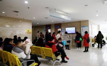 在医院工作的个人述职报告7篇